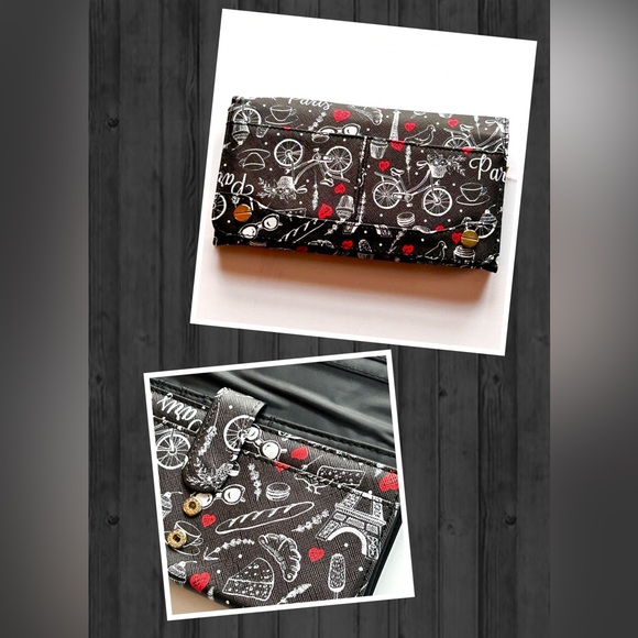 🍒NWT Jane & Berry Paris Print Large Accordion Wallet. Black/White/Red - Picture 11 of 11